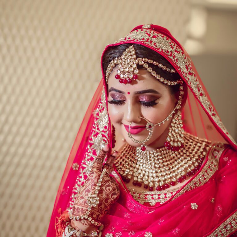 Best Make Up at Divya Graceful Glam , Chanakyapuri , Ahmedabad