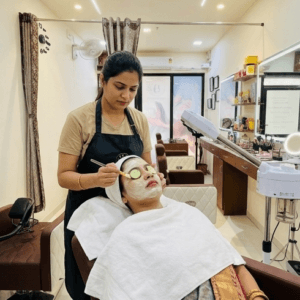 Best Facial in Chanakyapuri, Divya Graceful Glam