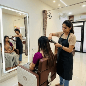 Best Hair Straightning in Chanakyapuri, Divya Graceful Glam